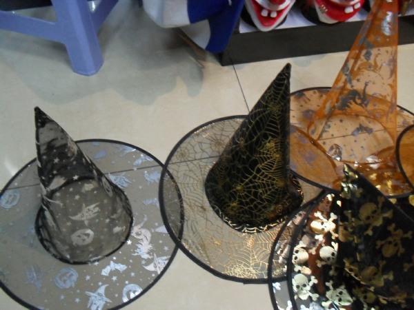 HA31 Witch Hats