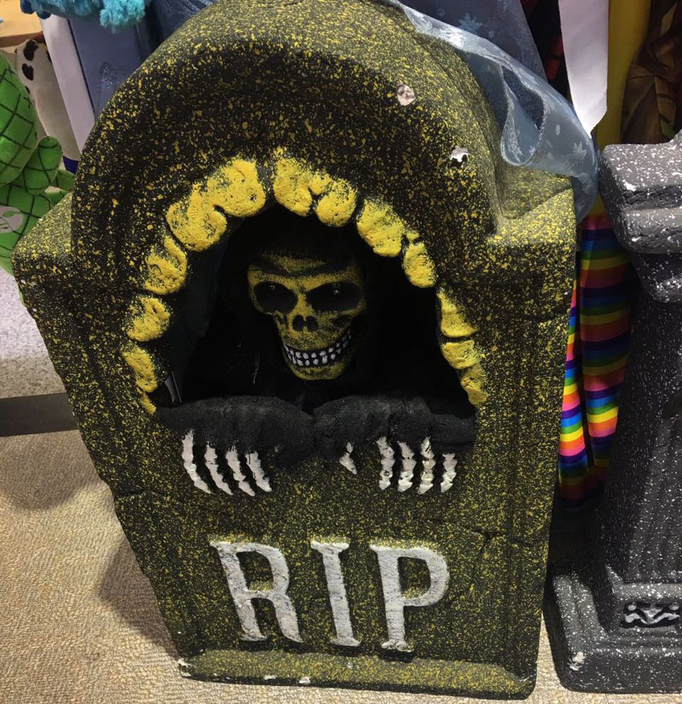HA136 RIP Decor
