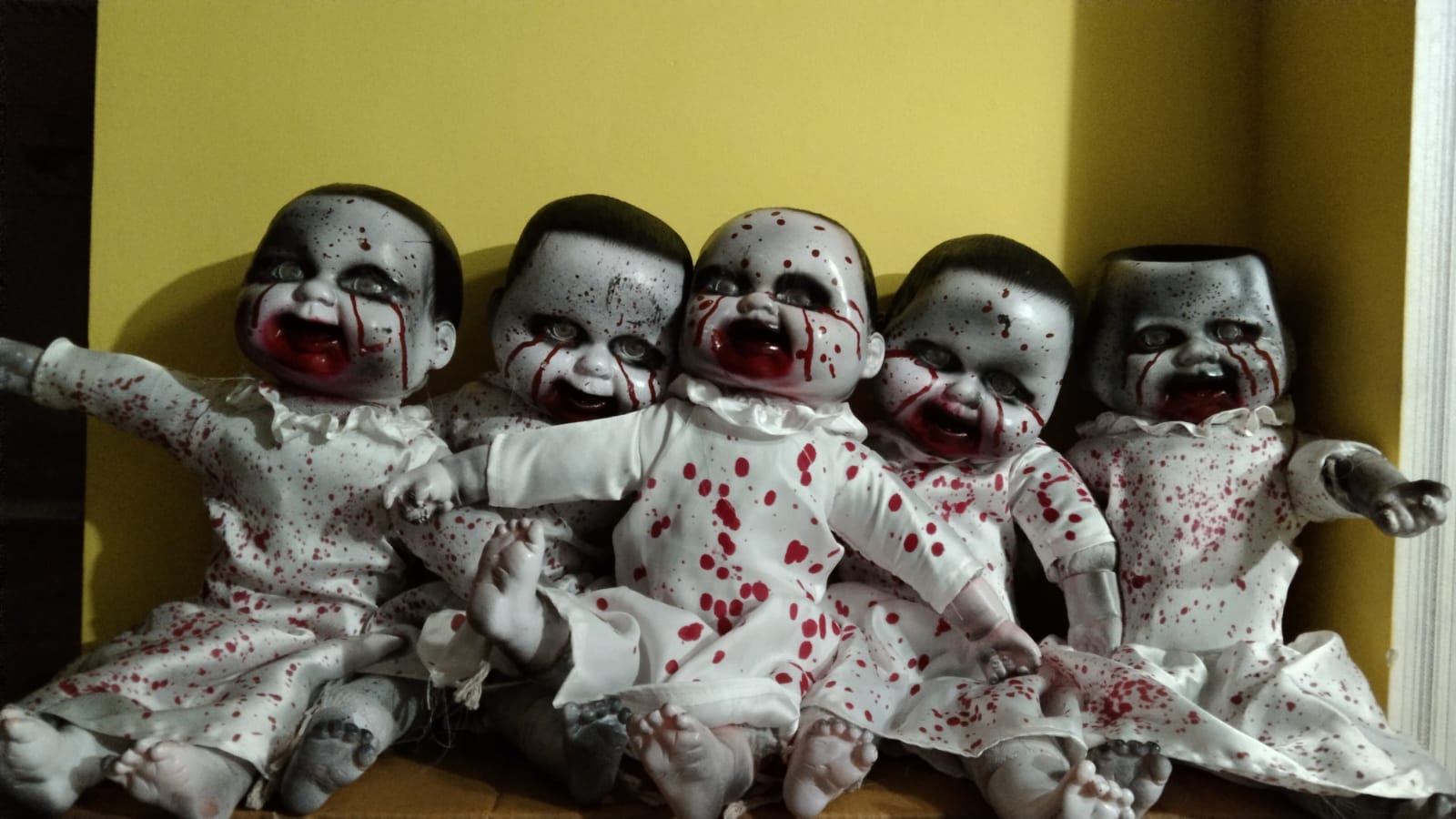 HA84 Scary Doll