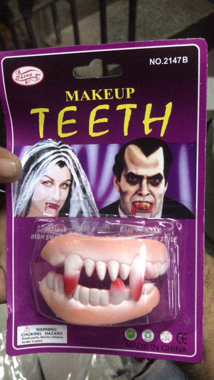 HA119 Vampire Silicone Teeth