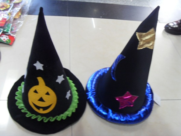 HA98 Witch Hats